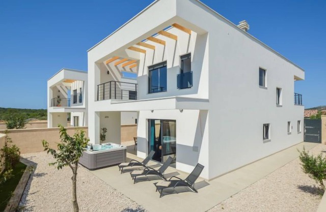 Prova 1 by Interhome