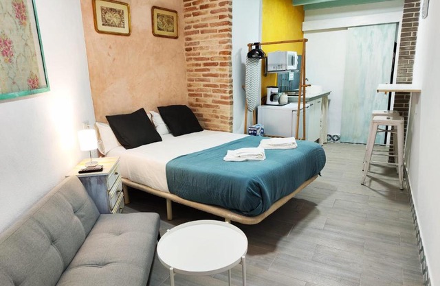 PUERTA DE CÓRDOBA APARTMENTS by FRENTEABASTOS