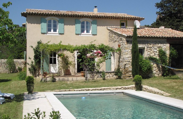 Puget Sur Durance: Very charming house with character in Luberon