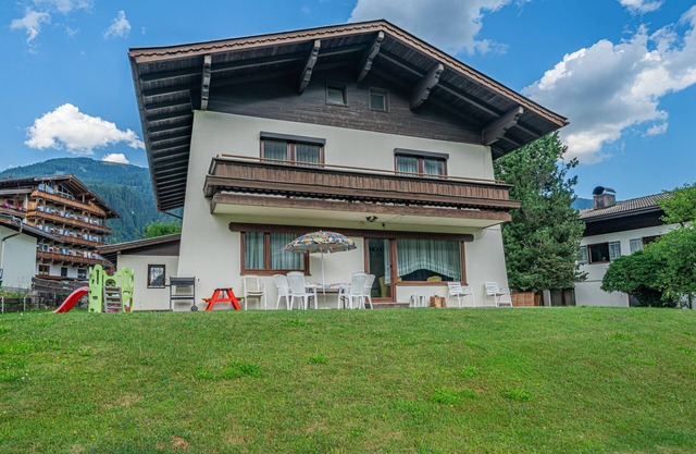 Quaint house with huge garden in Neukirchen
