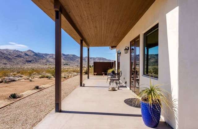 Quails Nest Hot Tub Retreat by Homestead Modern