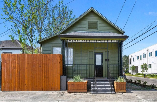 Quaint Cottage In The Treme New Orleans.