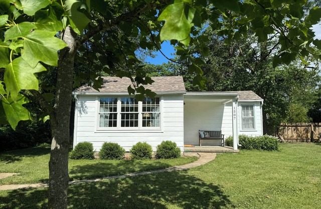 Quaint Guest Cottage