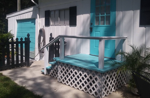 Quaint lil' place near St. John's River in Old Florida
