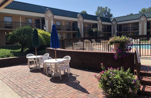 Quality Inn Morganton Southeast