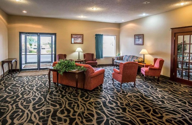 Quality Inn & Suites Mendota near I-39