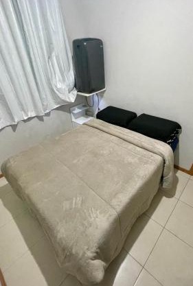 Quarto em apartamento próximo a Arena Opus