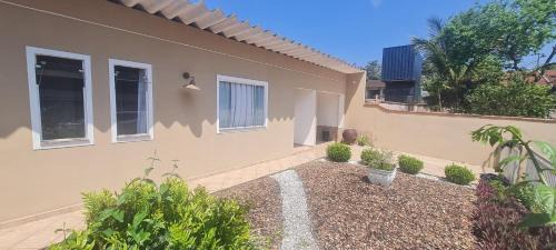 Quarto em residência familiar a 3,10Km do Parque Oktoberfesf