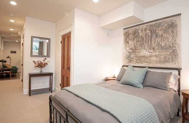 Queen Anne Guest Apt. In Historic District