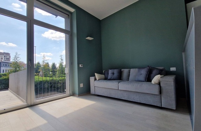 Quick Flat Lucini - private garden and parking