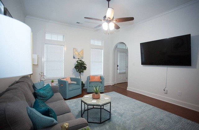Quiet 3BR 2 Bath 1-level home, Fast Internet, Comfortable