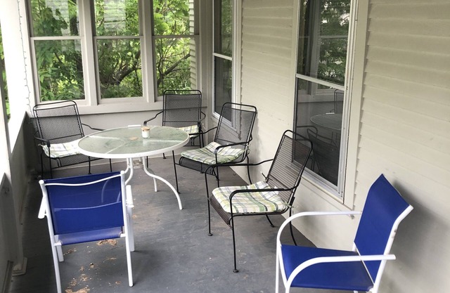 Quiet 3BR close to the Commons