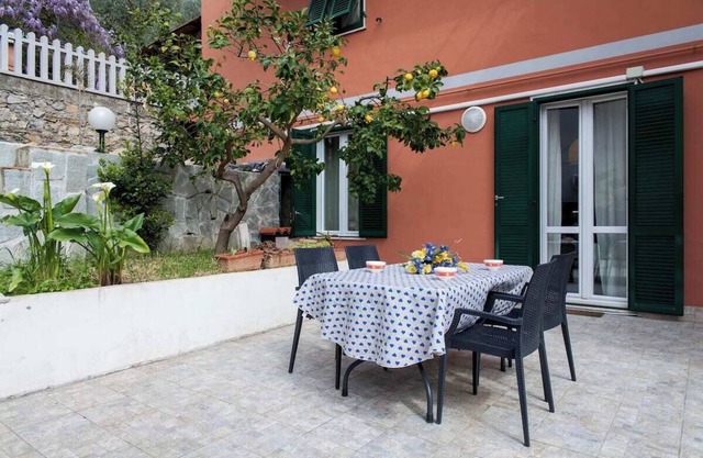 Quiet and secluded, close to Cinque Terre, Porto Venere, Lerici, and Tellaro