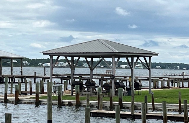 Quiet Coastal Retreat in Gulf Shores. Discounts for Longer Stays