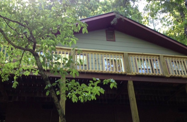 Quiet Cottage In The Mountains