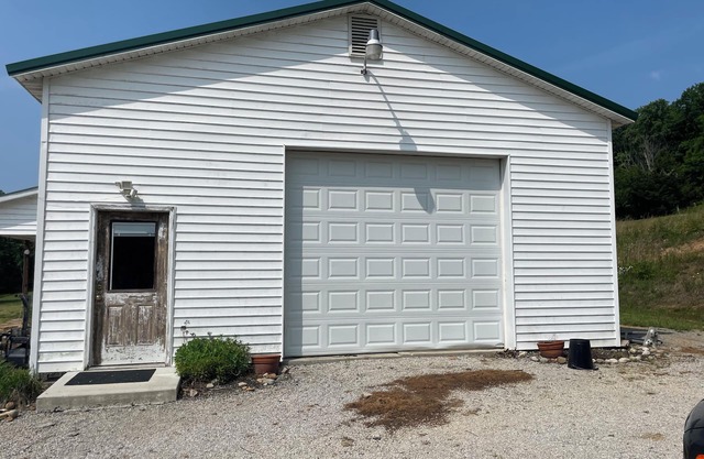 Quiet Country home, Pet friendly