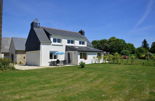 Quiet house between Quimper and Douarnenez