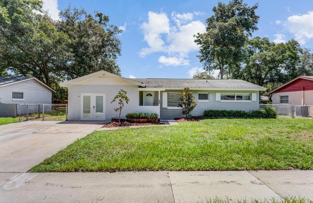 Quiet Location Duplex House - Minutes Away from Everything - Winter Park, Florida