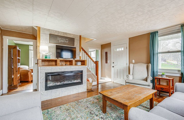 Quiet Port Royal Home w/Deck, Near Juniata River!
