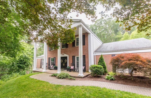 Quiet, private location close to Wesleyan University & downtown Middletown.