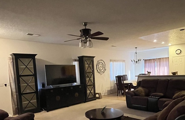 Quiet, spacious house