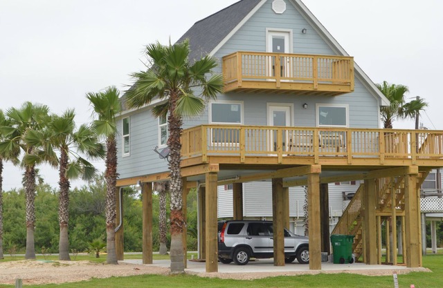 Quintana's "Tropical Breeze", located in Quaint Quintana Beach