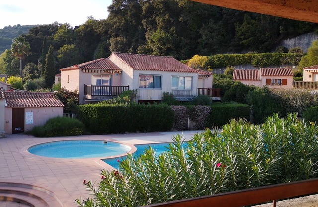 Résidence Provençale 3 Rooms Swimming pool Parking 2 kms Sea Villeneuve Loubet