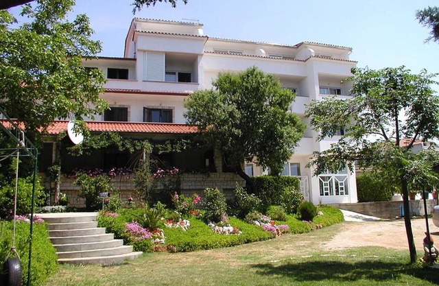 Rab Diving Mirko - Two Bedroom Apartment with Sea View (5A)