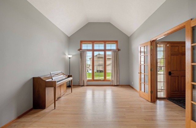 Radiant Oaks Retreat - Pool - Hot tub - Game Room - Family Home