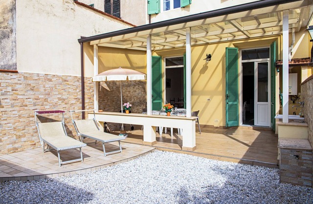 Raggio di Luna, Villa liberty 4 bedrooms with garden 6 persons - UNLIMITED WIFI