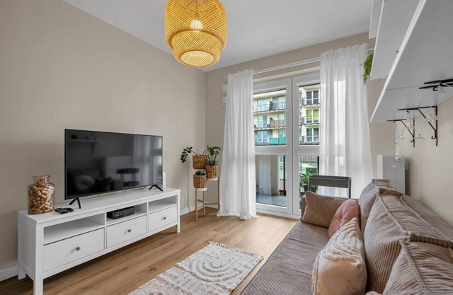 Rakowska Comfort Apartment w/Parking by Rentujemy