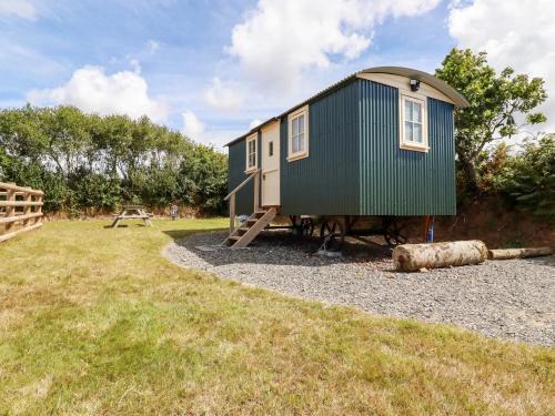 Ramblers Rest 2 miles from beach,rural setting Bude Cornwall