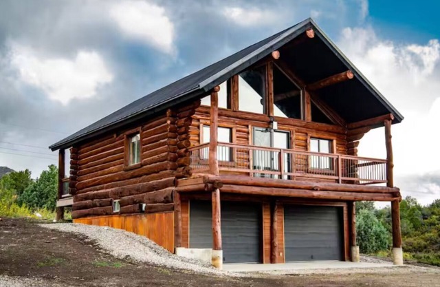 Ranch Life Reimagined, Cattle Drives to Chic Cabin