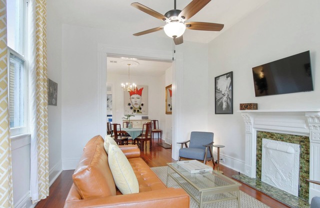 Rare find in the Marigny Triangle! Steps to the French Quarter and Frenchman St