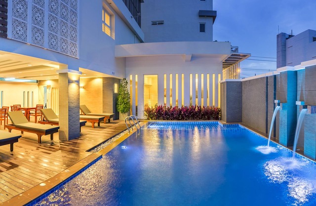 Ratana Hotel Rassada