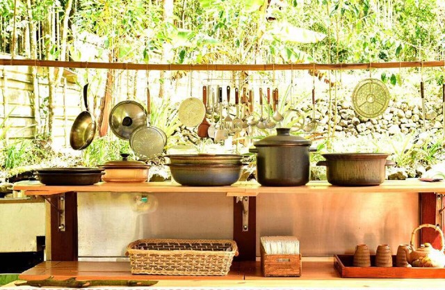 Real Food Kitchen Nature Stay B&B