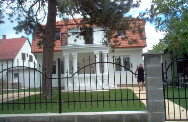 Rebeka Villa
