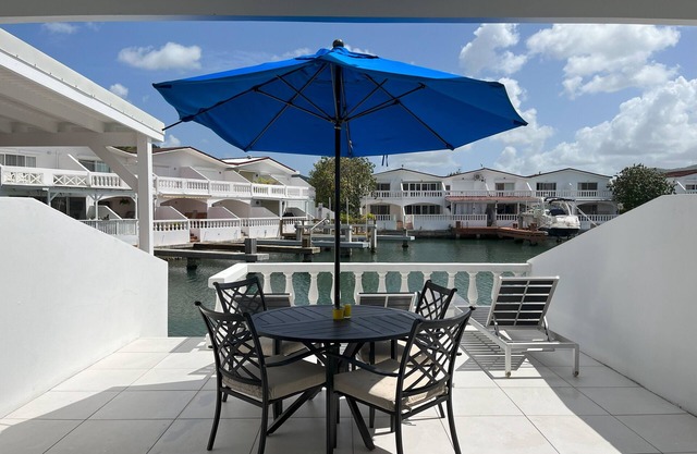 Recently renovated villa close to the beach
