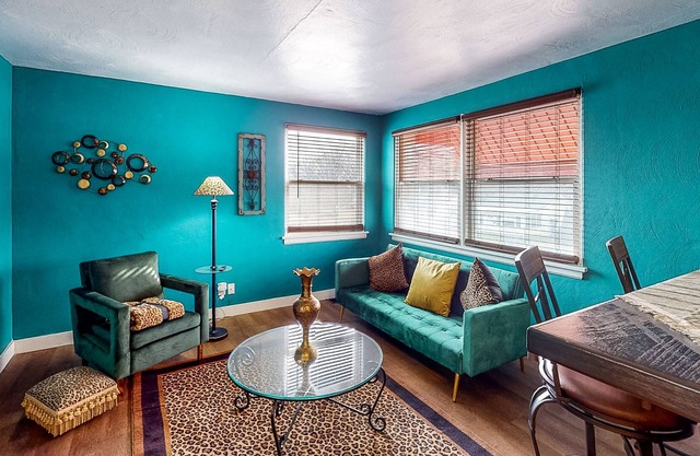 Recently renovated apartment close to everything