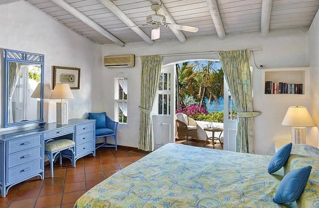 Recently Renovated Three-Bedroom Townhouse