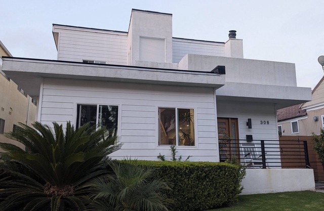 Redondo Beach Paradise