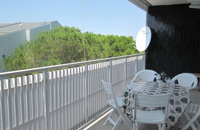 Refurbished flat at Grado Pineta with large terrace