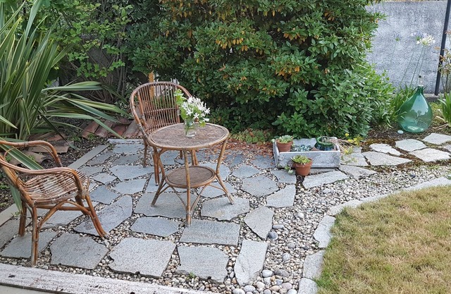 Refurbished holiday home in Liguria, Riviera, sea view, gr. Garden (olives, wine)