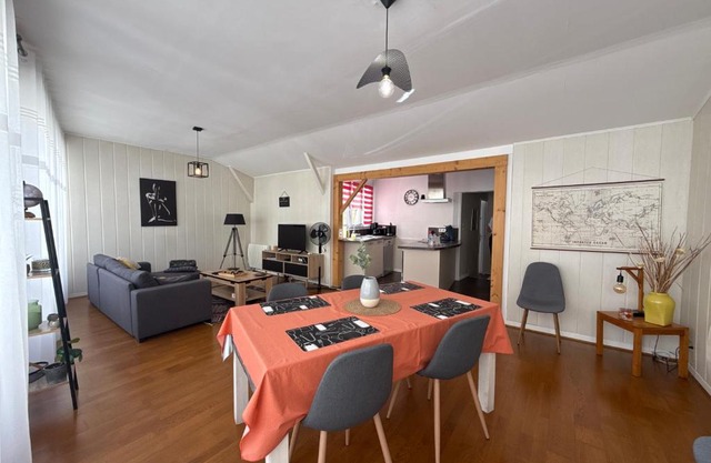 Relais des Arts, très spacieux et lumineux centre ville thouars