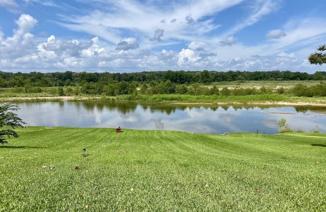 Relax and Unwind at our Quiet LBJ Llano River Fishing Retreat - Dogs Welcome too