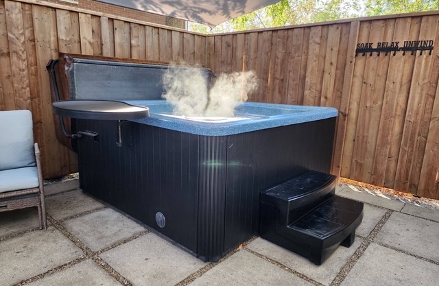 ❤️‍🔥Relax & Reconnect at a Cozy Hideaway in Central Belleville💦