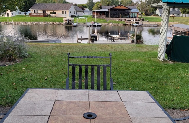 Relaxing & Delightful Lakefront House on Coldwater Lake in Shawnee Shoals