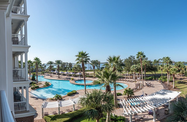 Relaxing Getaway, Reflections Spa & Resort - Snowbirds Welcomed