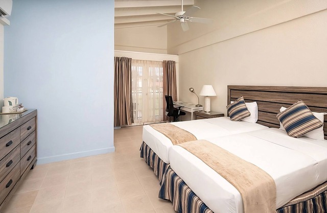 Relaxing Hideaway! 4 Spacious Units w/Balcony | Free Parking