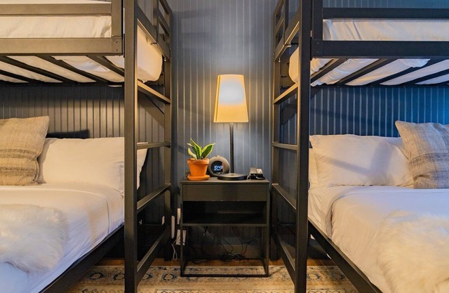 Relaxing Mountain Retreat Ideal for Couple Stay | Skiing or Hike Nearby